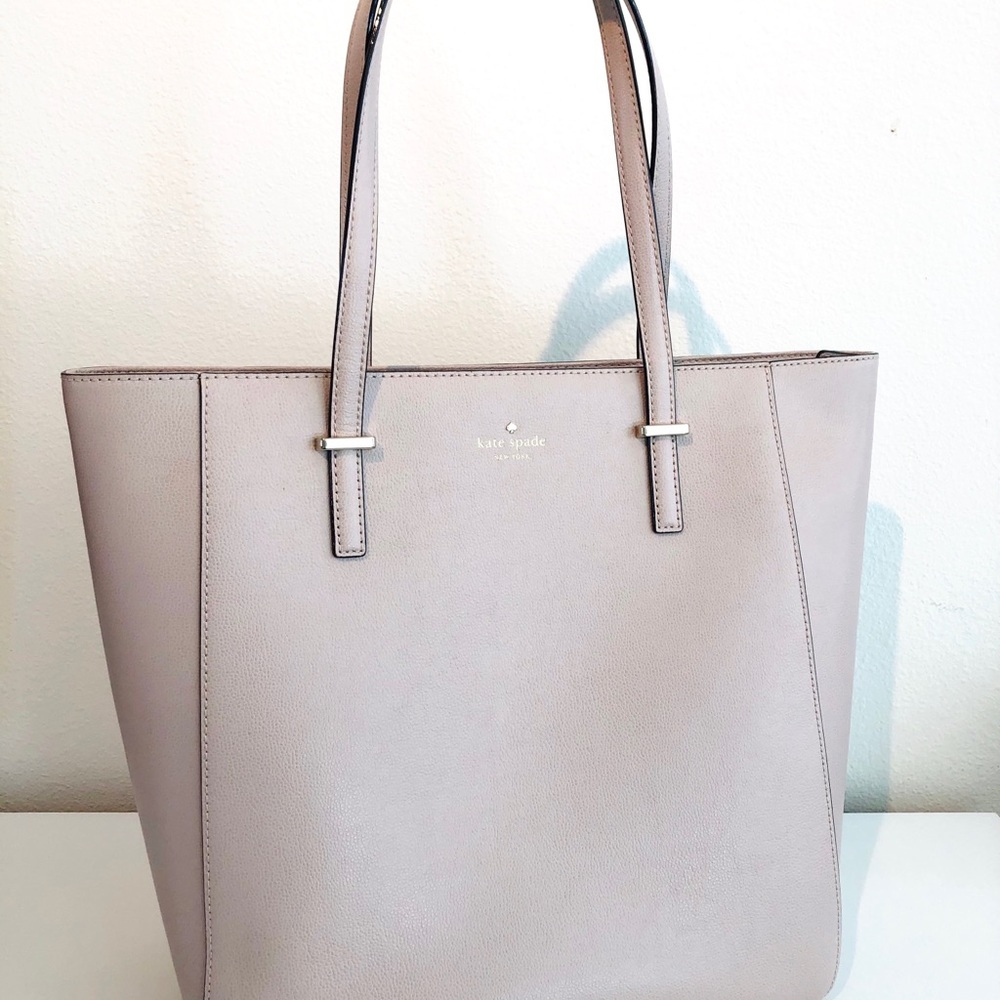 Kate Spade Tote - Picture 2 of 6